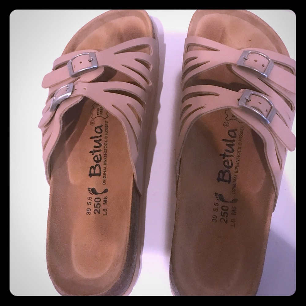 Women’s sandals